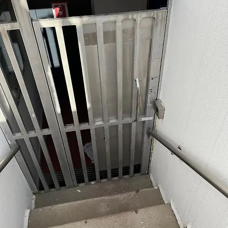 Botel Port Yacht Vintage