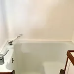 Port Yacht Vintage דוביל