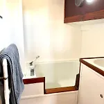 Port Yacht Vintage דוביל