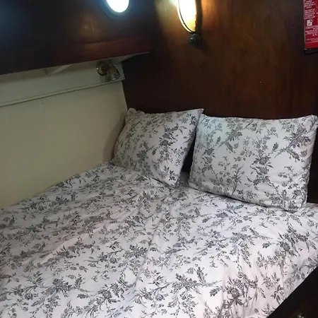 Port Yacht Vintage Hotel en barco *