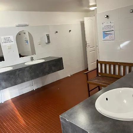 Port Yacht Vintage ספינת מלון *