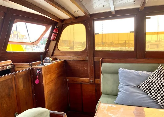 Hotel en barco Port Yacht Vintage Deauville