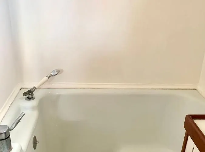 Port Yacht Vintage דוביל