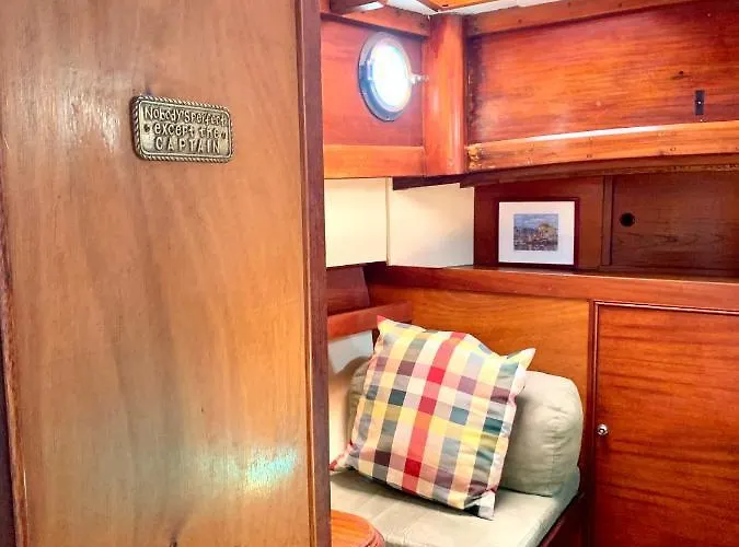 Port Yacht Vintage Hotel en barco *