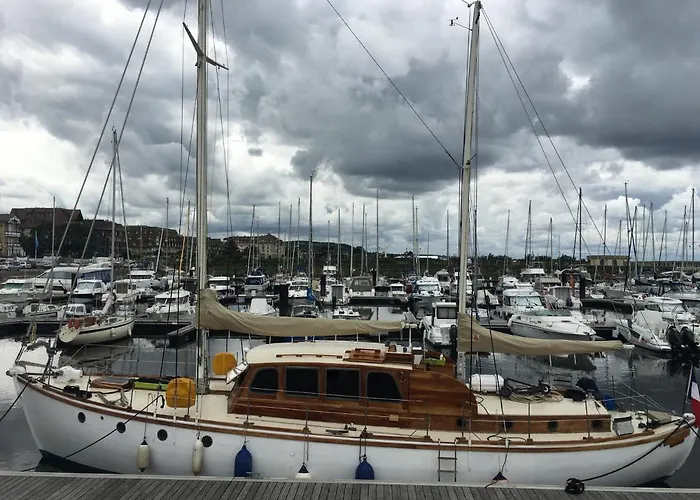 Hotel en barco Port Yacht Vintage